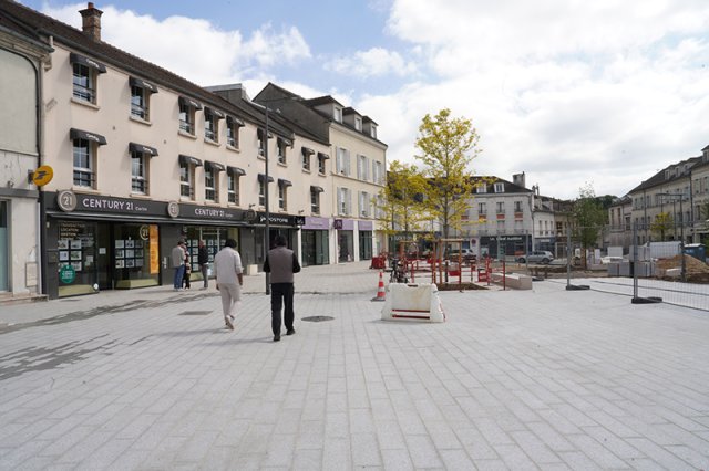 2025-03-07_travaux place saint-jean_dsc08006